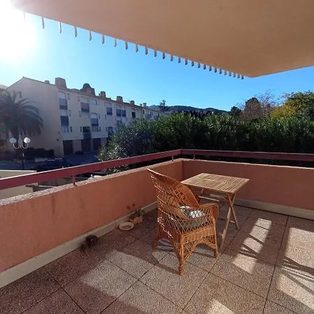 4dom11 Avec Terrasse Et Parking, Proche * קוליור