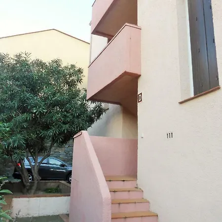 4dom11 Avec Terrasse Et Parking, Proche *