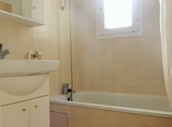 4dom11 Avec Terrasse Et Parking, Proche Κολιούρ